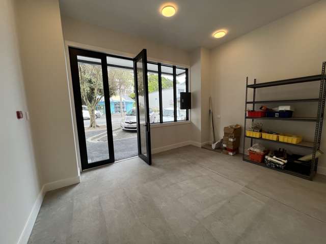 117 The Parade Island Bay_3