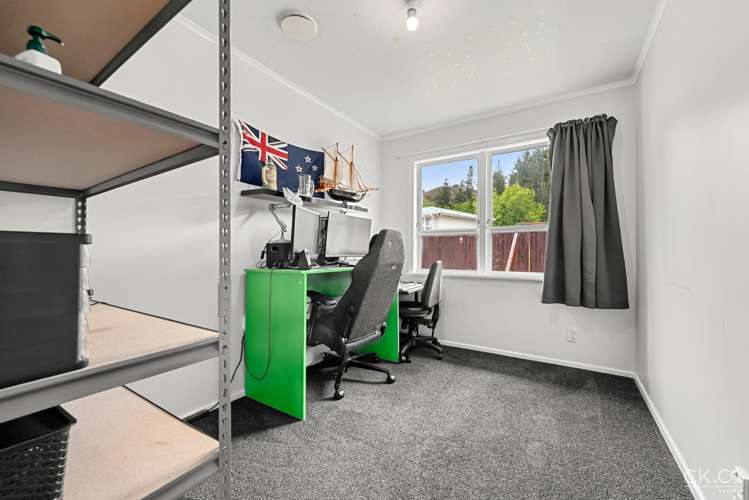 7 Prestige Place Maoribank_13