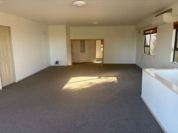 702 Papamoa Beach Road Papamoa Beach_5