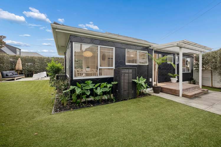 2/7 Hanlon Crescent_0