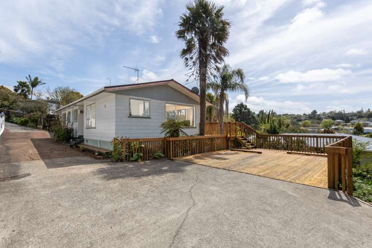 13 Bellringer Road Massey_36