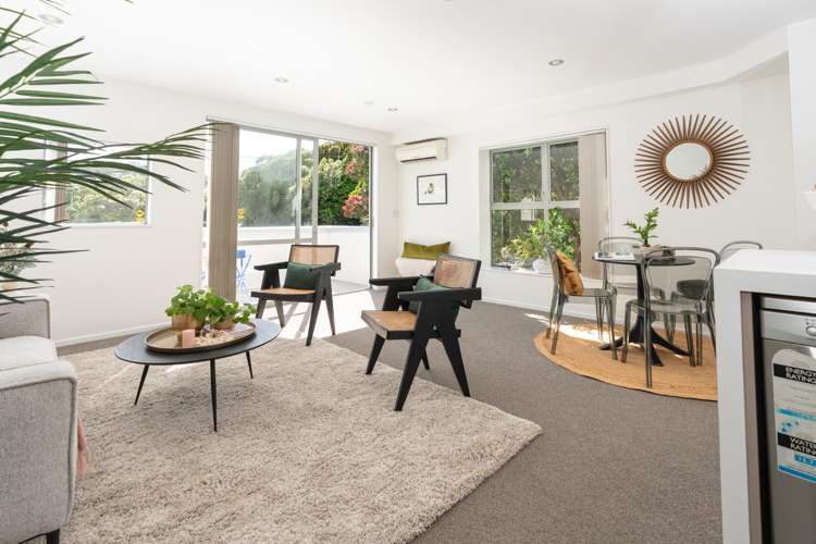 1/12 Agra Crescent_4