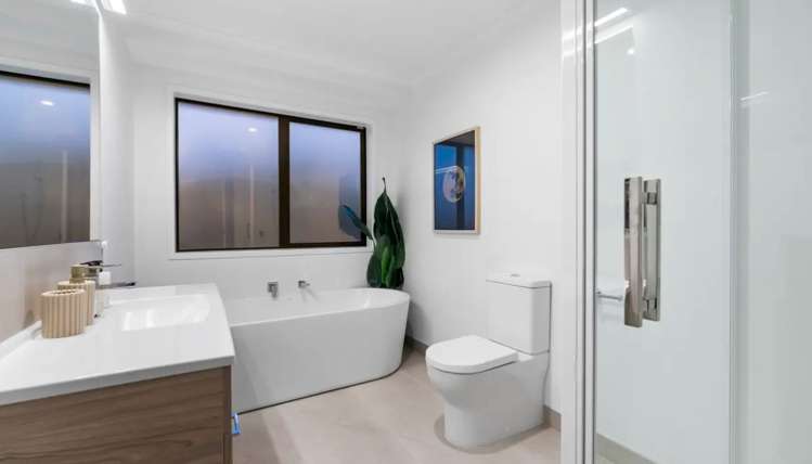 7 Kotare Drive 11581_11