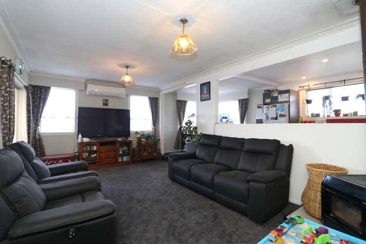 52 Edinburgh Crescent Waikiwi_5