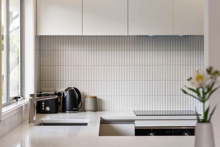 2/20 Scarlock Avenue Browns Bay_1