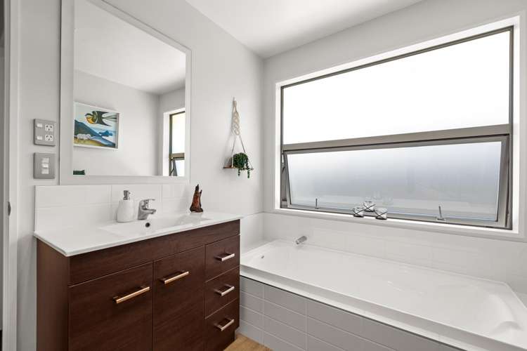 7A Sylvia Street Parklands_12