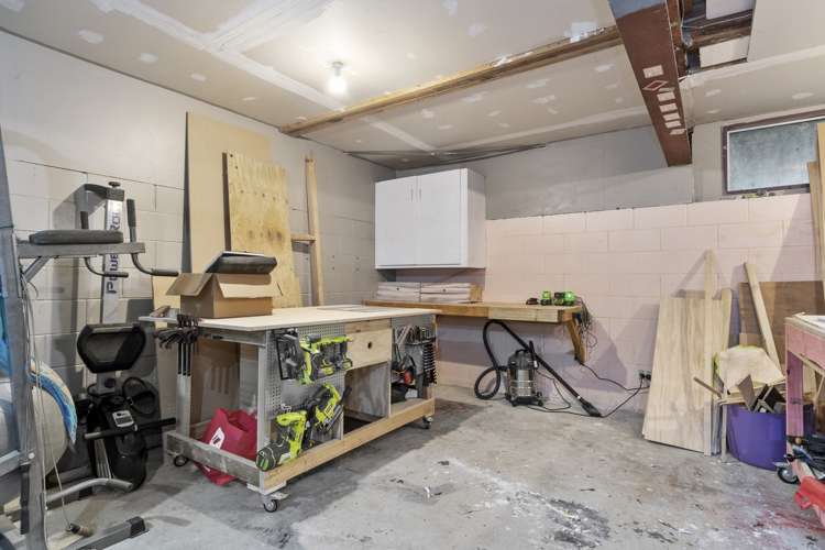 21 Burns Street Gate Pa_28