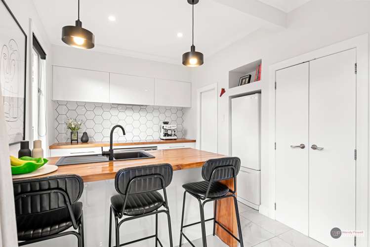 68 Cuba Street Petone_9