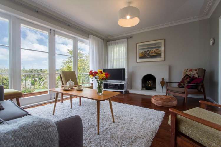 5 Woodhams Street Beach Haven_5