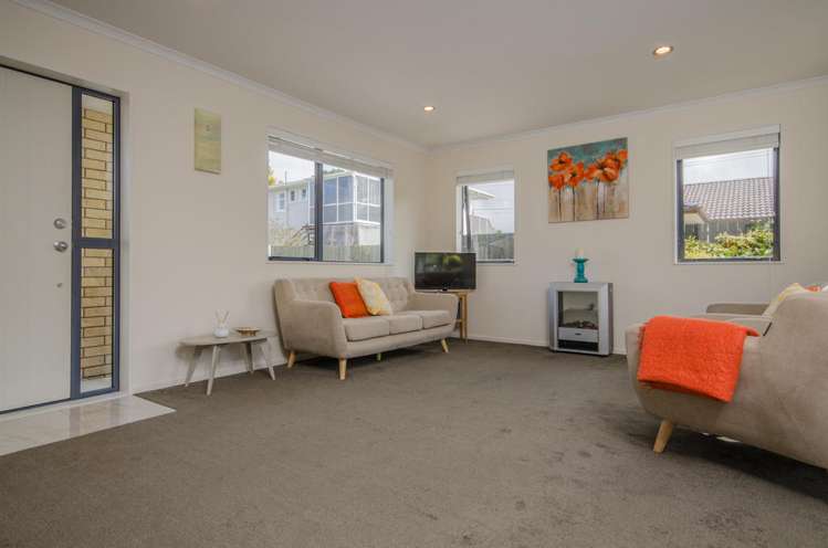 106b Simpson Road Henderson Valley_4