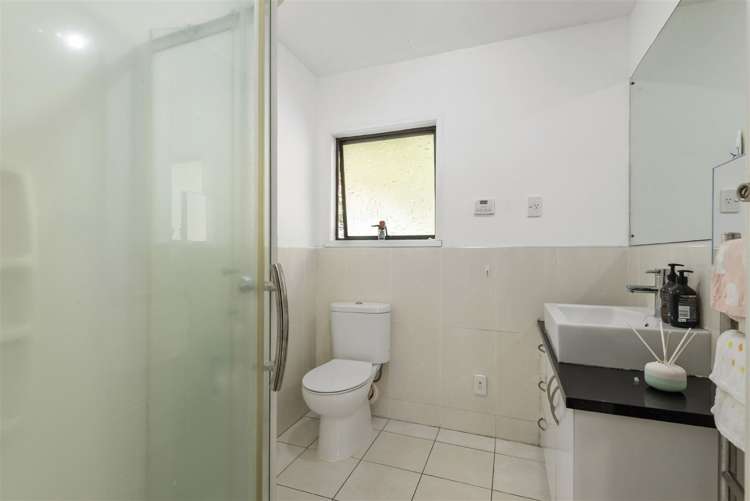 9 Honeysuckle Lane Mairangi Bay_17