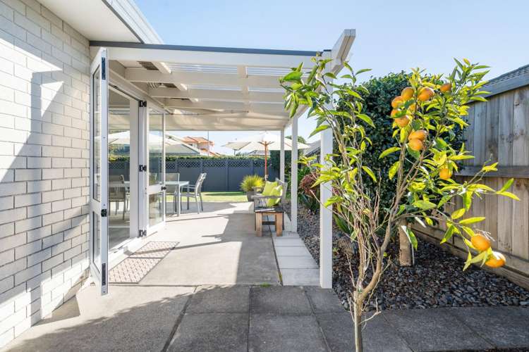 2 Lasiandra Place Mt Maunganui_16