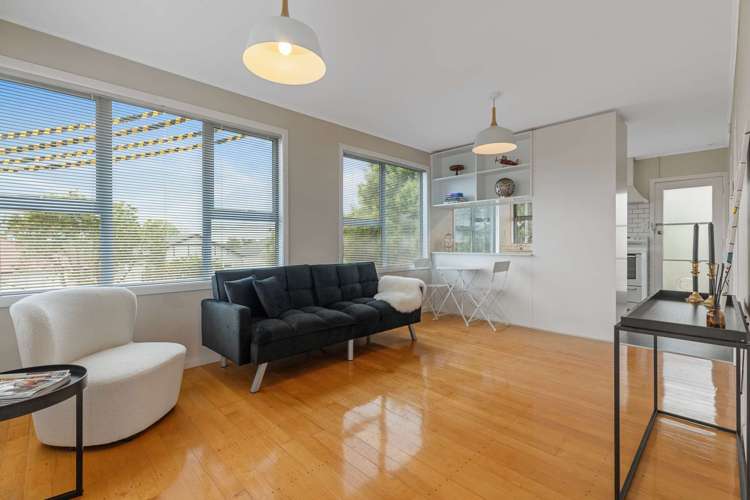 1/1 Fifth Avenue Mount Albert_6