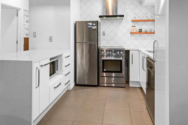 23 Great North Road Te Kamo_2