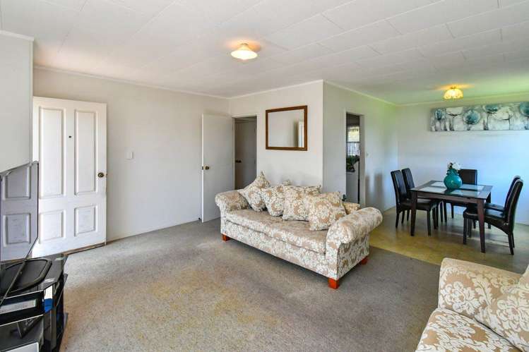 129 Finlayson Avenue Clendon Park_10