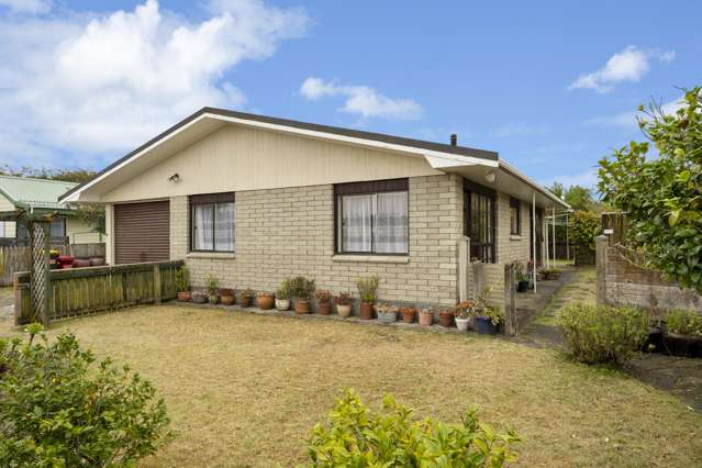 81 Norfolk Crescent Otaki Beach_1