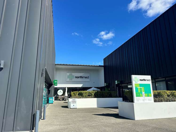 3 Akoranga Drive Northcote_10