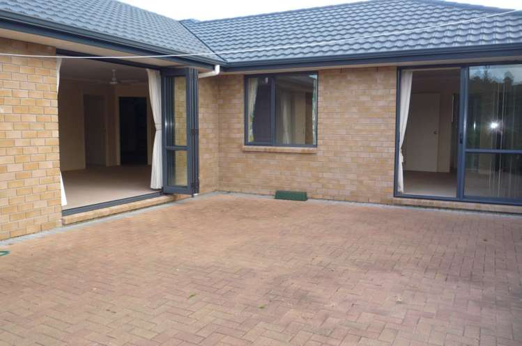 89 Roberta Crescent Orewa_3