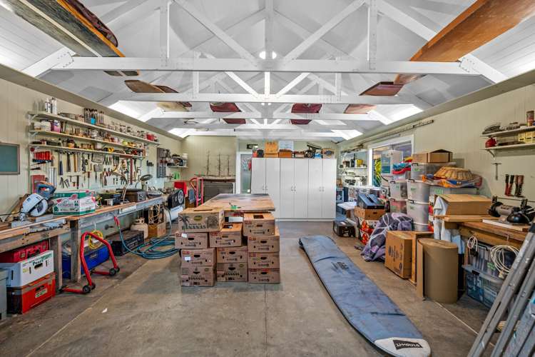 35 Lloyd Drive Wainui_19