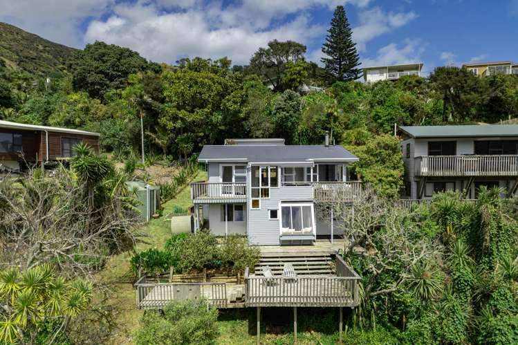 90 Seaview Road Piha_4