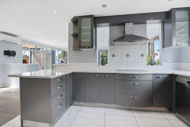 10 Lupetti Rise West Harbour_4