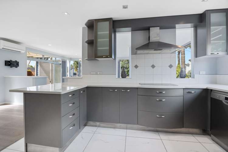 10 Lupetti Rise West Harbour_4