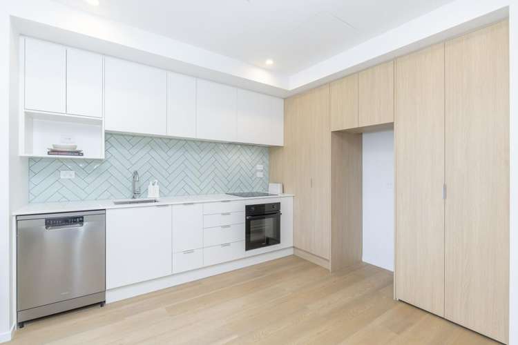 2a Te Ara Taurapa, Pt Chevalier, Auckland 1022 Point Chevalier_3