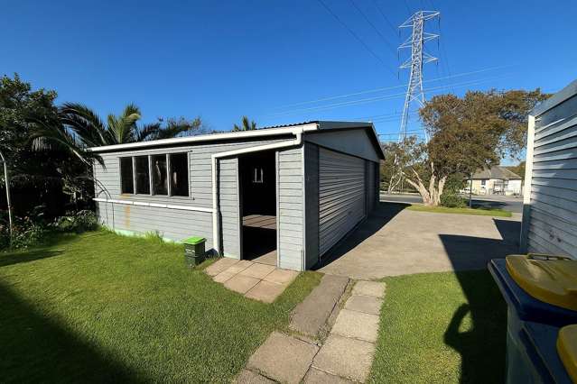 72 Roberts Road Te Atatu South_2