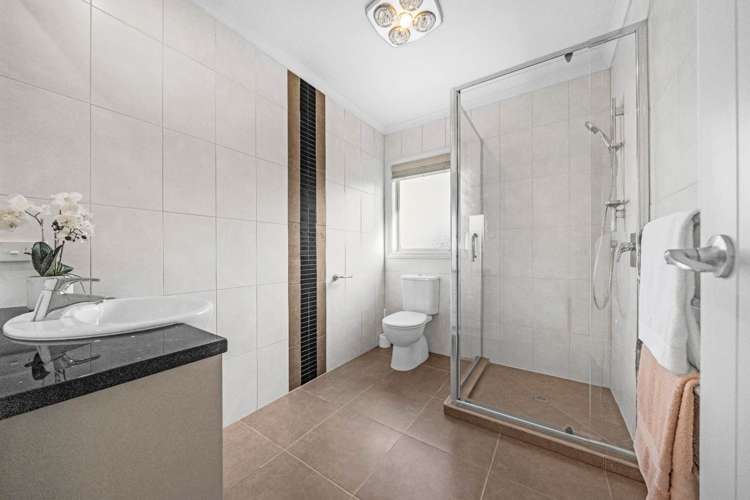 9 Soljans Place Flat Bush_32