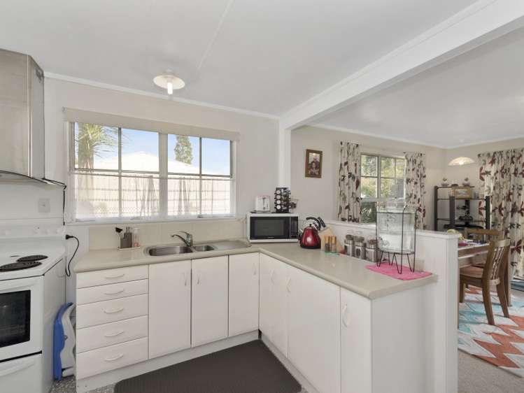 72b Oakfield Crescent Pukete_1