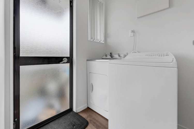 1/67 Redcrest Avenue Red Hill_8