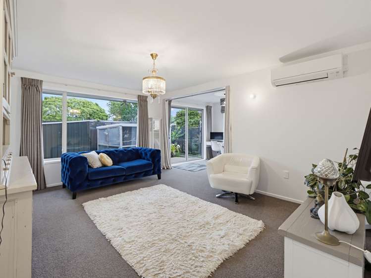 2/4 Queenspark Drive_5