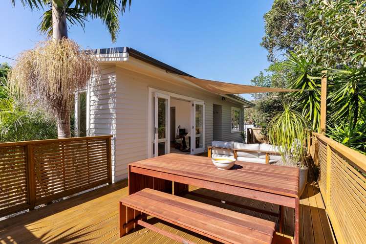 1/16a Bardia Street Belmont_13