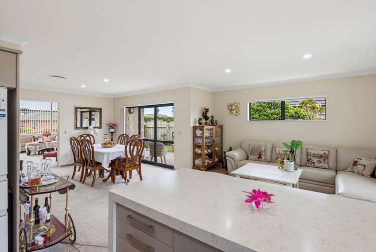 143 Milne Drive Paraparaumu_15