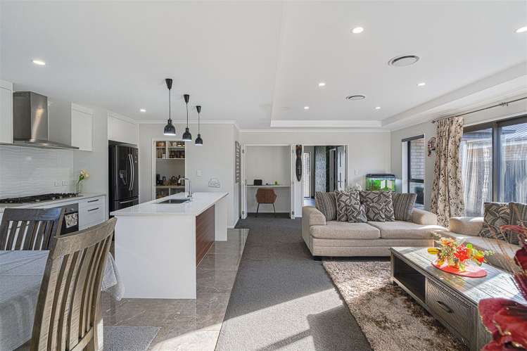 18 Grey Way Russley_3