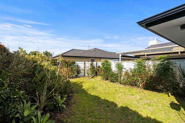 8 Stace Hopper Drive One Tree Point_5