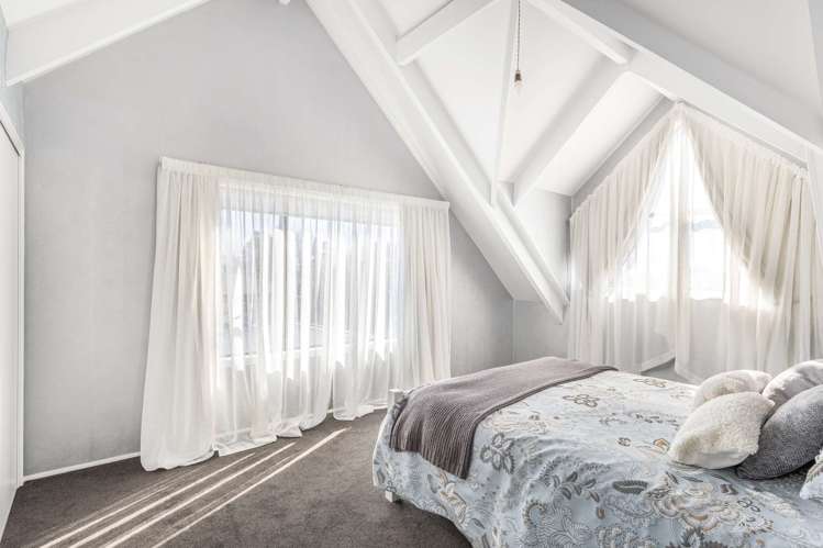 12 Black Street Stoke_13