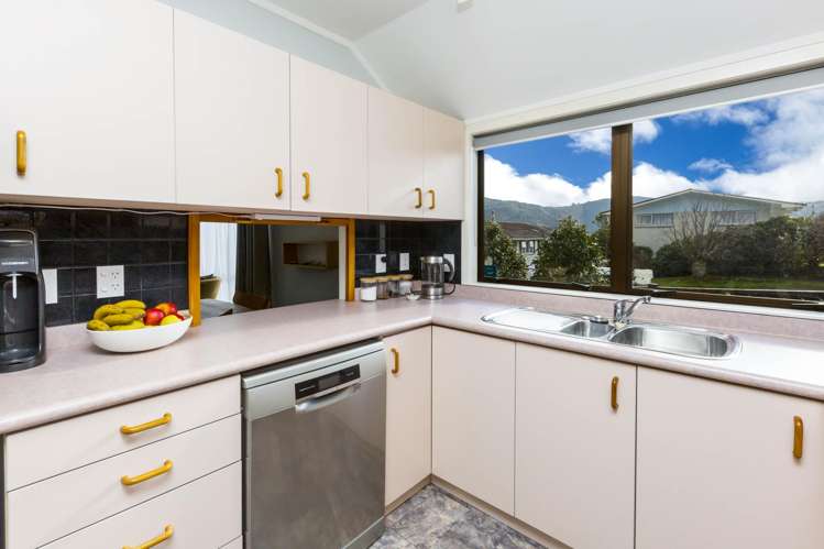 69 Sunbrae Drive Silverstream_6