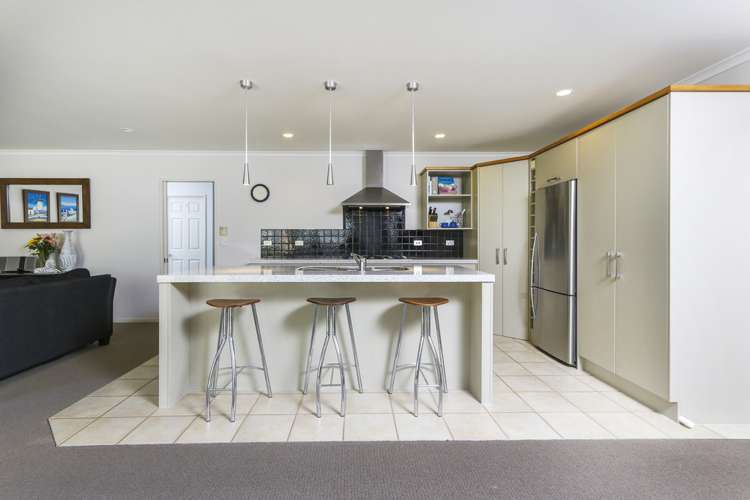 3 Gibbston Crescent Flat Bush_7