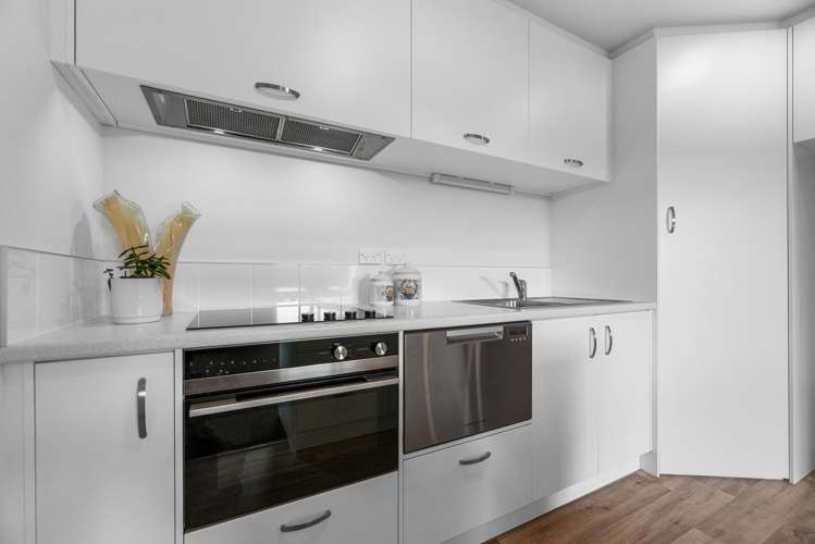 19 Arrow Close_5