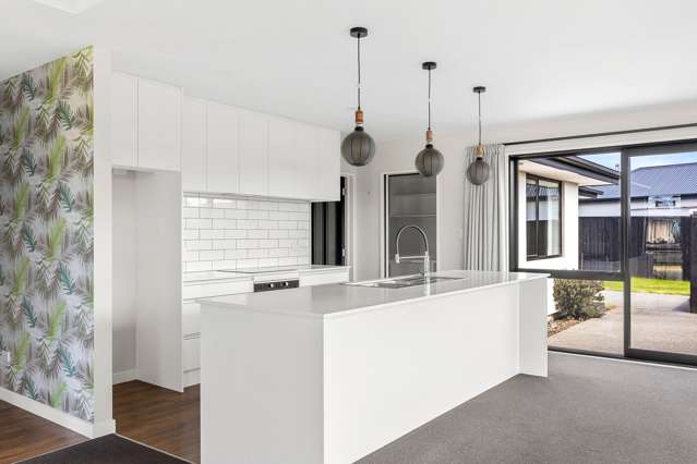 8 Oakleigh Street Woodend_1