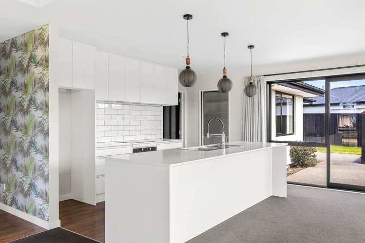 8 Oakleigh Street Woodend_1