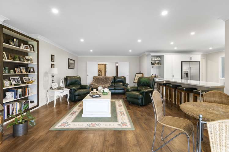 49 Baxter Michael Crescent Cambridge_3