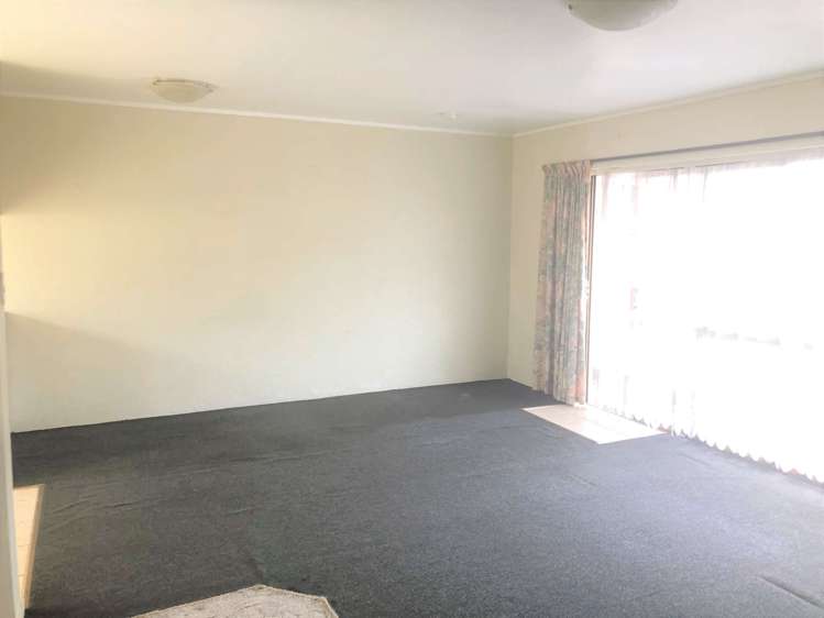 2/23 Aranui Road Mount Wellington_0