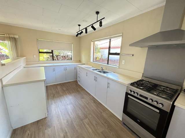 2/245 Nayland Road 10816_2