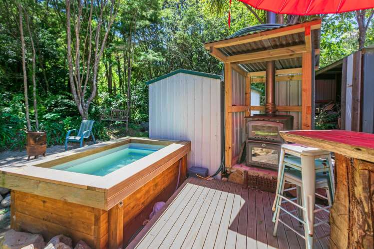 15 Pohue Creek Road Waiomu_6