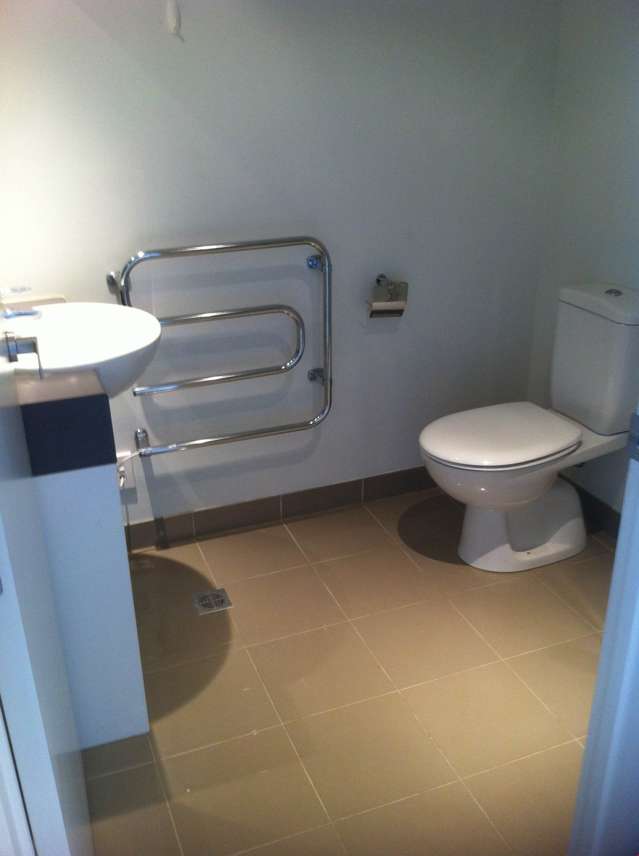 E5/71 Spencer Road Oteha_2