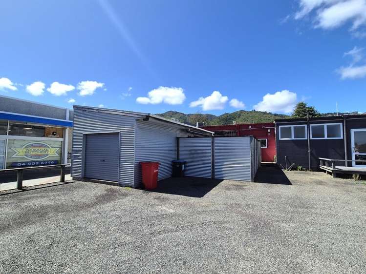 Unit 2, 40 Main Road Waikanae_16