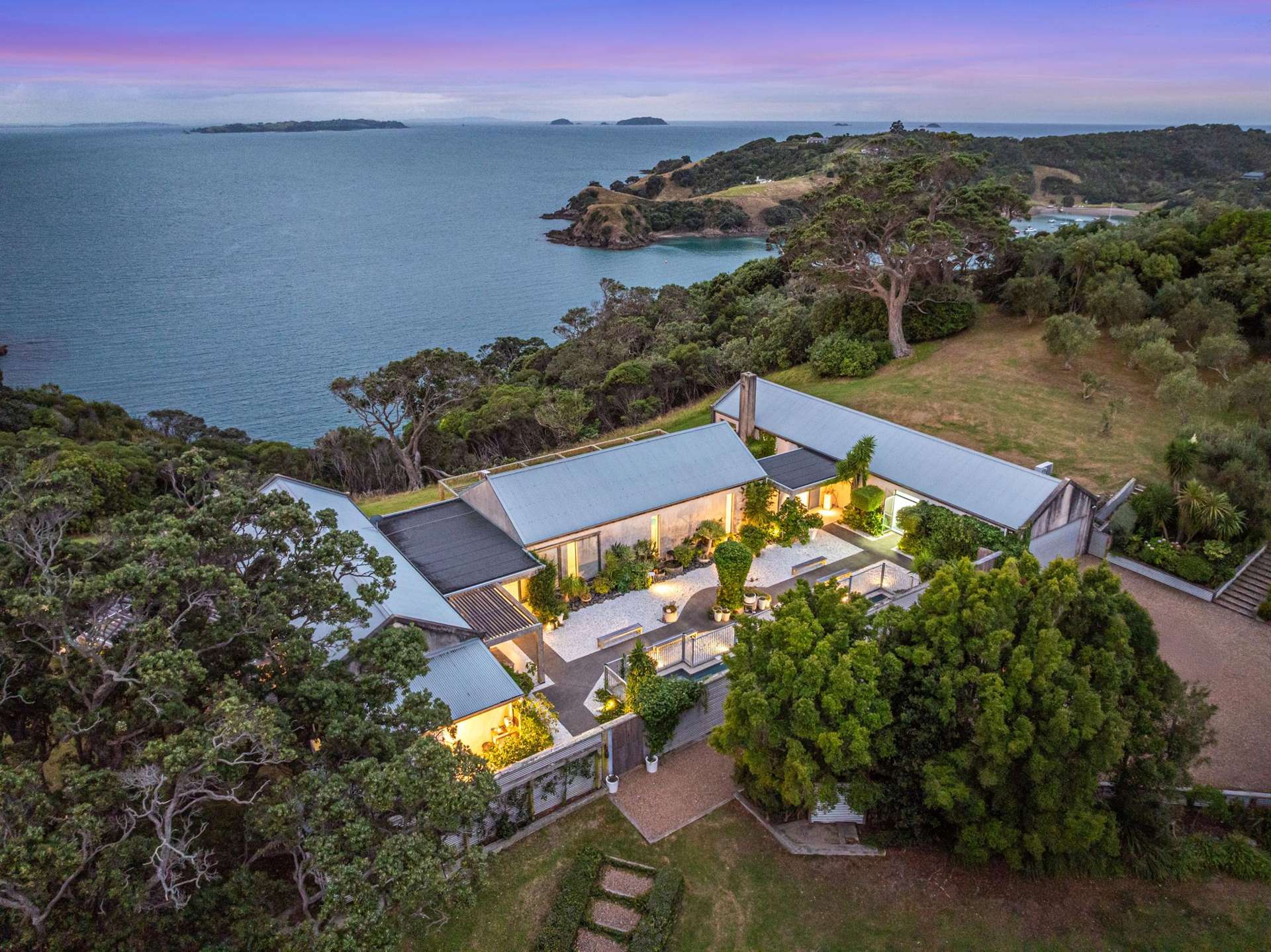 155 Nick Johnstone Drive Waiheke Island_0