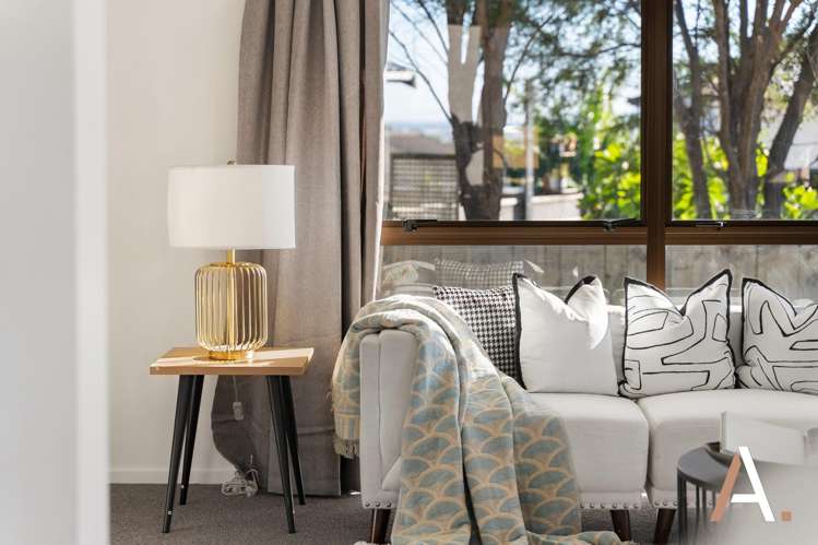 12b Mataura Place Clover Park_11